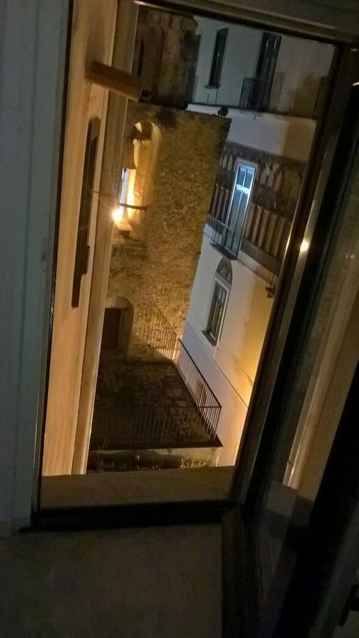 Hotel Vicolo Dei Sartori Salerno Zewnętrze zdjęcie